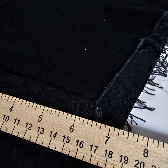 Old Navy High-Rise O.G. Straight 7 "In Denim Shorts Cut Off Black Womens 14 NWT - Picture 10 of 10